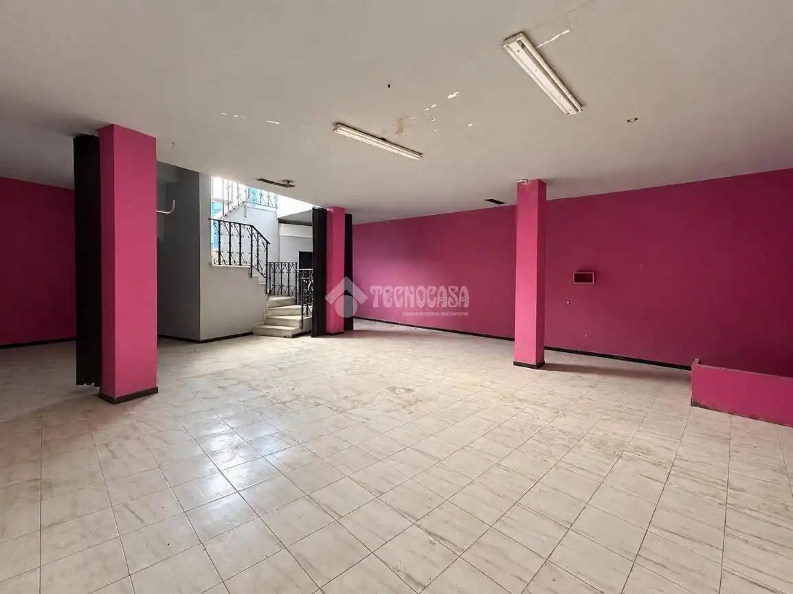 Local comercial en venda a Pilas, imagen 4