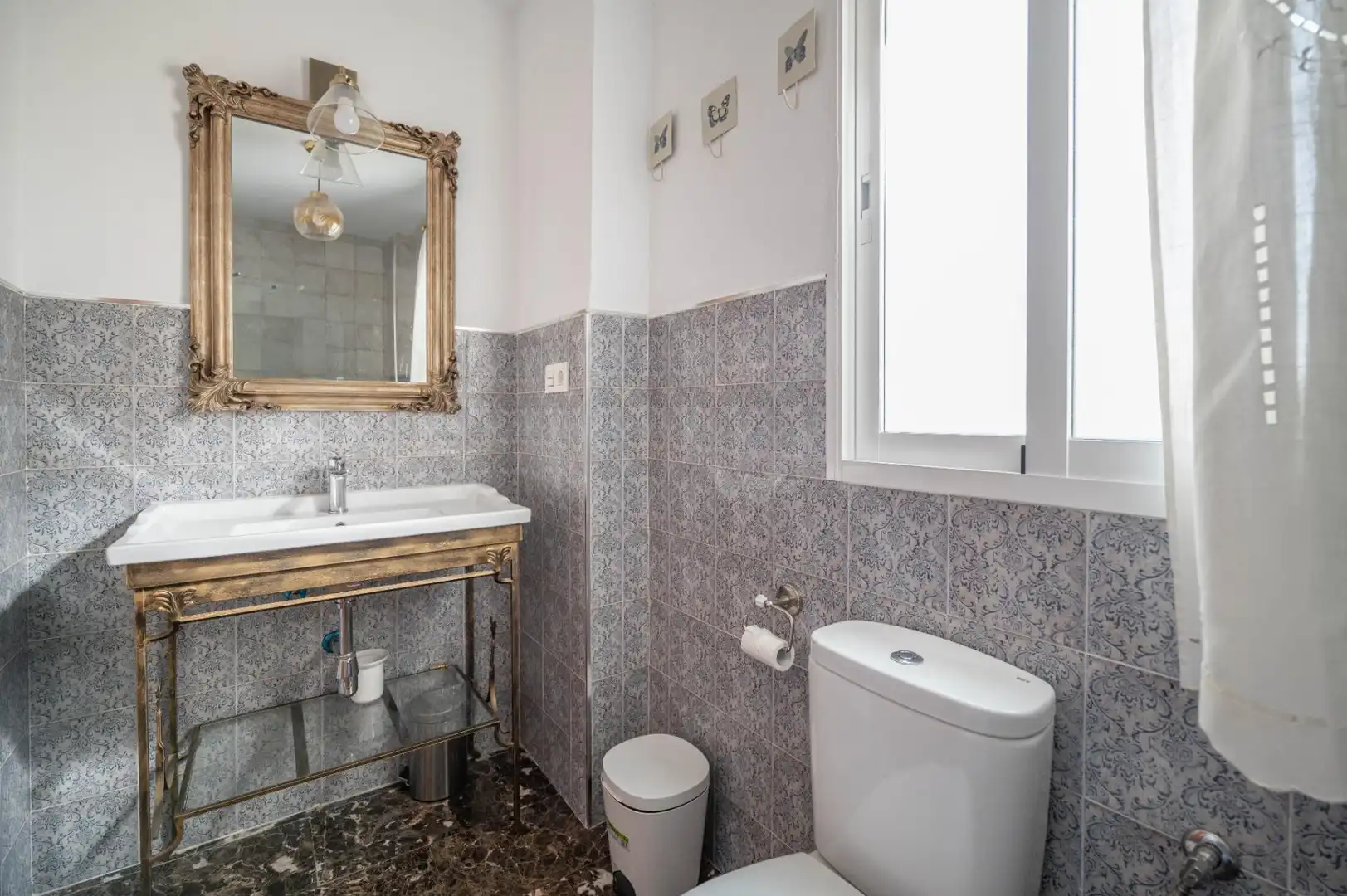 Badezimmer von Dachboden zum Verkauf in Maracena