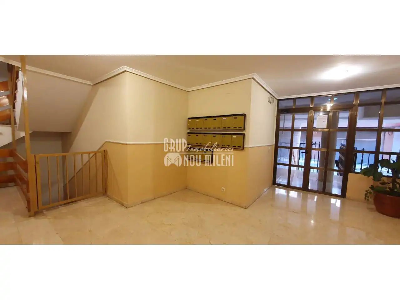 Duplexes for sale in Catarroja  with Air Conditioner, Storage room and Furnished
