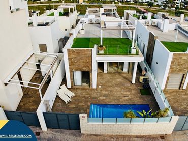 Chalet en venta en Orihuela Costa