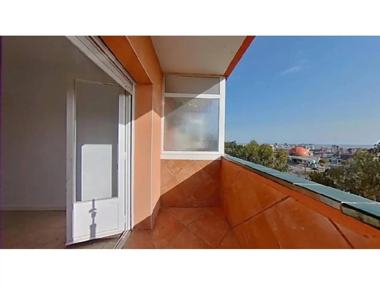 Balcony of Flat for sale in Badalona  with Air Conditioner
