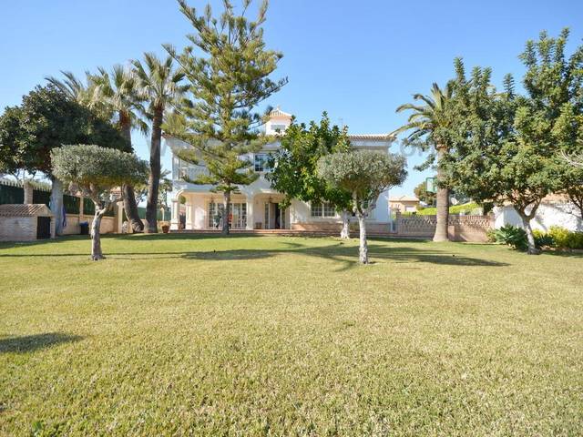 Casa-chalet en Venta en Cabo Roig