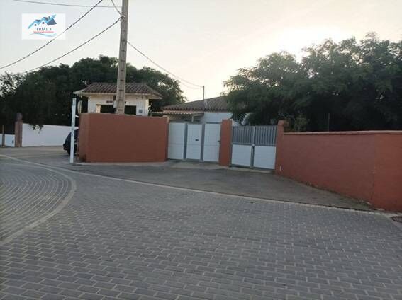 Vista exterior de Casa o xalet en venda en Conil de la Frontera amb Jardí privat i Piscina comunitària