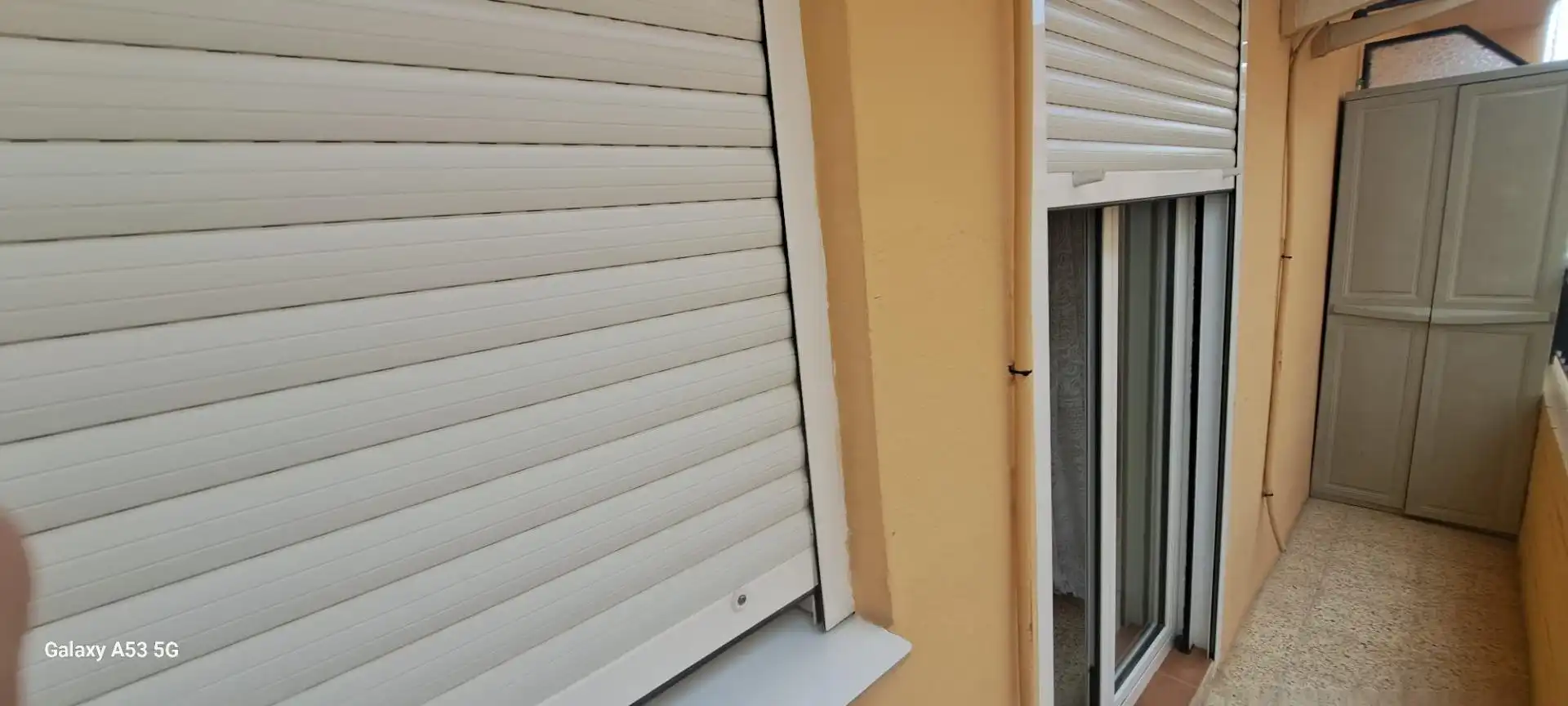 Vista exterior de Piso en venta en Paterna