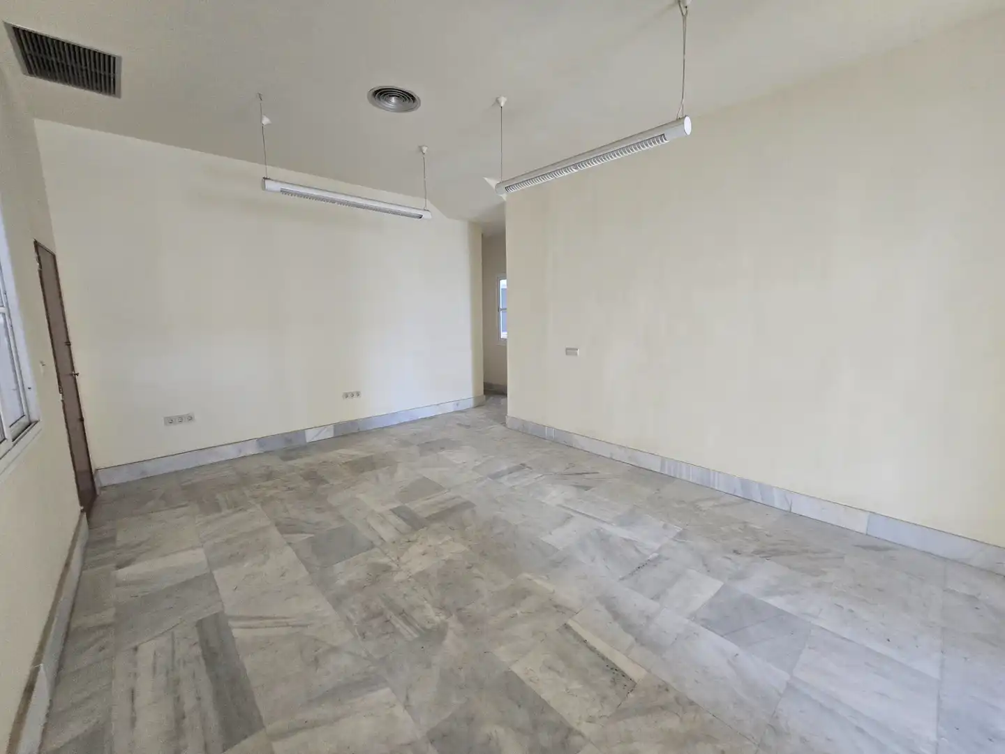 Mini appartamento con terrazza in vendita a Plaza de la Constitución 1, imagen 12