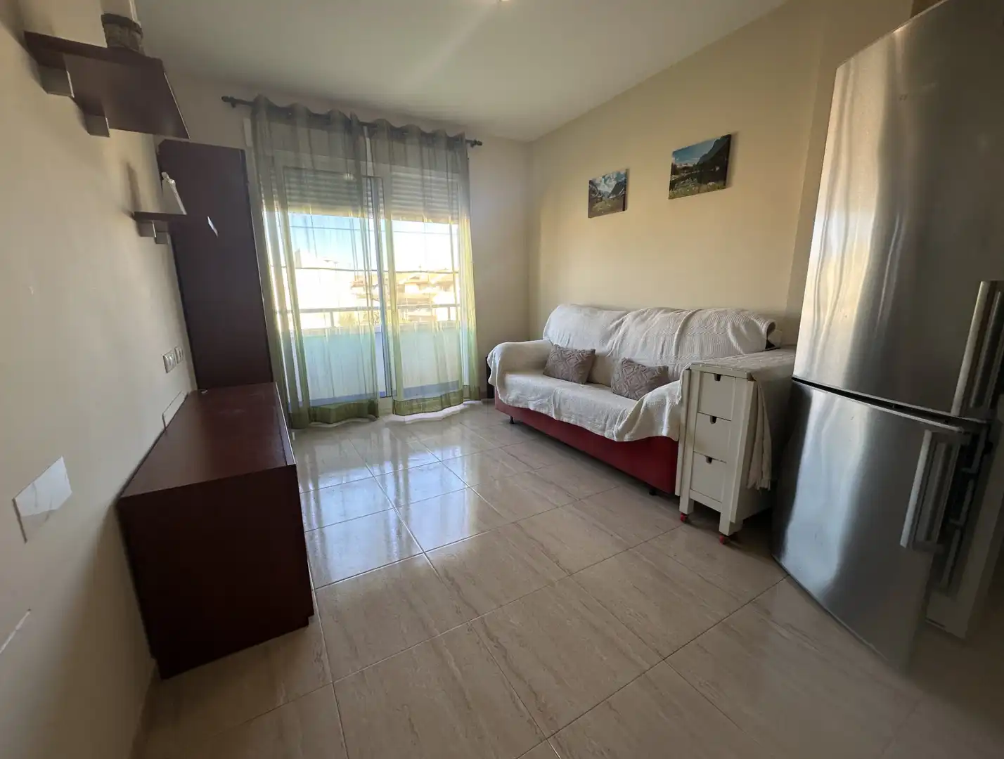 Flat with terrace to rent in Calle Fernando Martínez