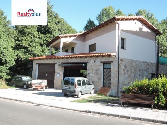 Vista exterior de Casa o xalet en venda en San Esteban del Valle