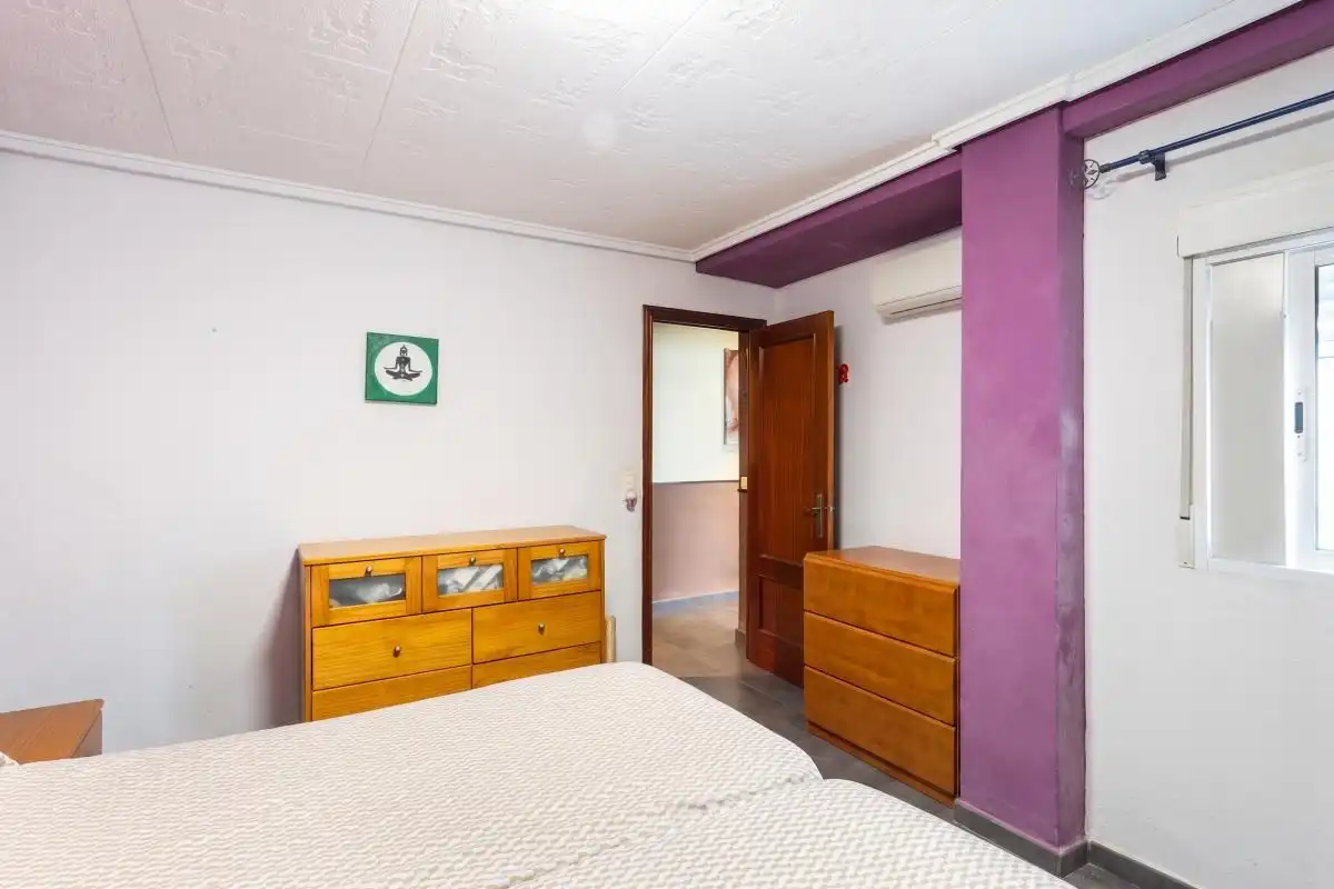 Habitación de Piso en venta en Valencia con Aire acondicionado y Calefacción