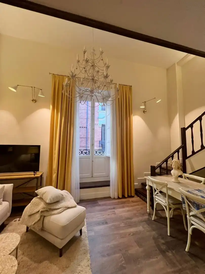 Wohnzimmer von Maisonette zur Miete in Madrid mit Klimaanlage, Heizung und Parkett