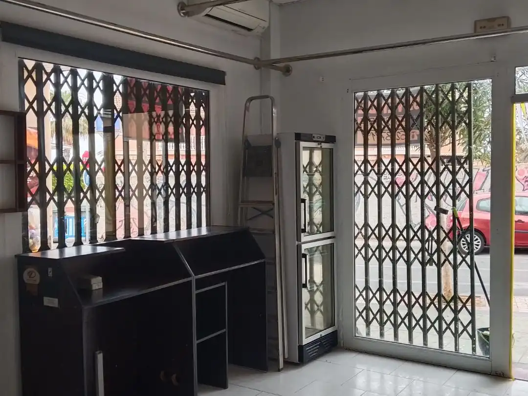 Local en venda en Cartagena amb Aire condicionat, Calefacció i Terrassa