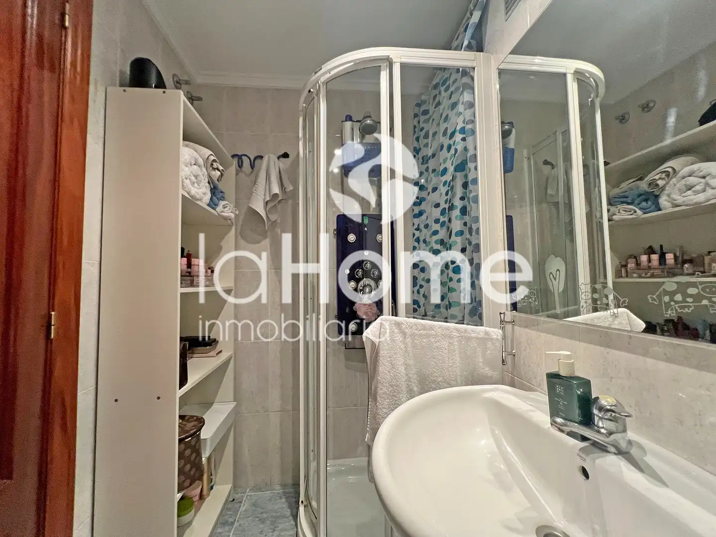 Badezimmer von Dachboden zum Verkauf in Valencia mit Klimaanlage, Heizung und Parkett