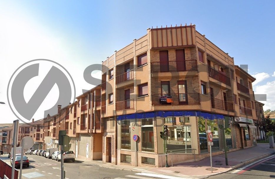 Exterior view of Garage for sale in Segovia Capital
