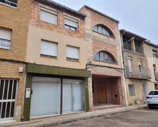 Vista exterior de Casa adosada en venda en Bellvís amb Calefacció i Forn