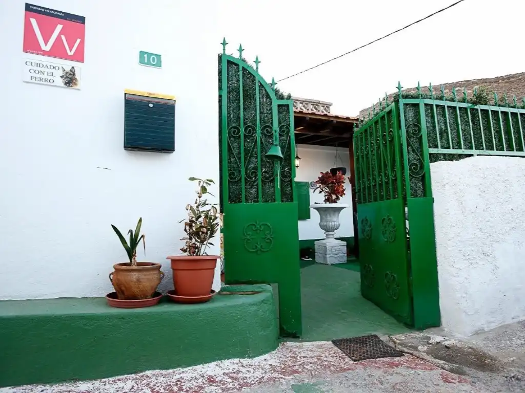 Houses for sale in Candelaria  with Private garden and Terrace