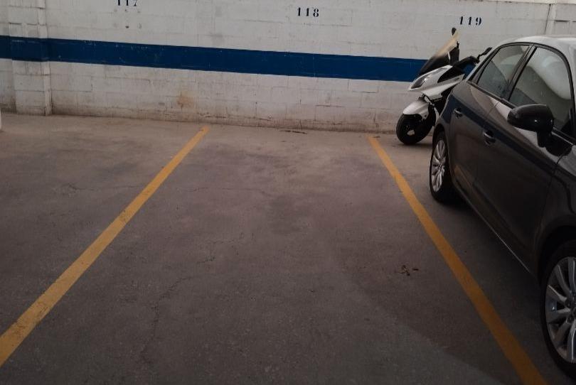 Foto 1 de Garatge de lloguer a Calle Camino Viejo de Malaga, 40, Camino Viejo de Málaga, Málaga