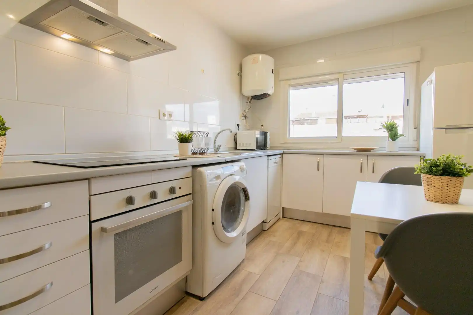 Kitchen of Flat for sale in Valencia  with Air Conditioner