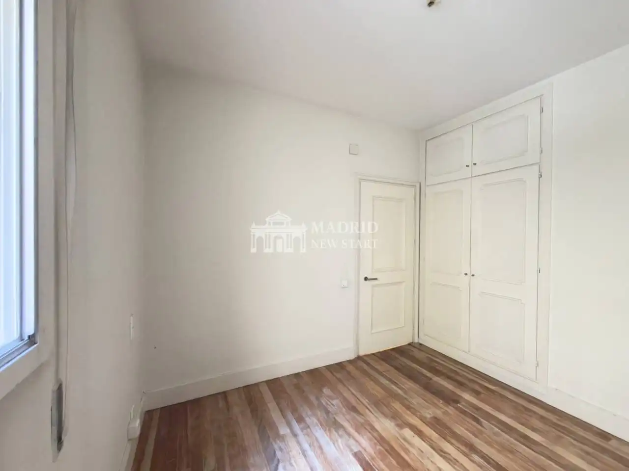 Schlafzimmer von Wohnung zum Verkauf in Madrid mit Klimaanlage, Heizung und Terrasse