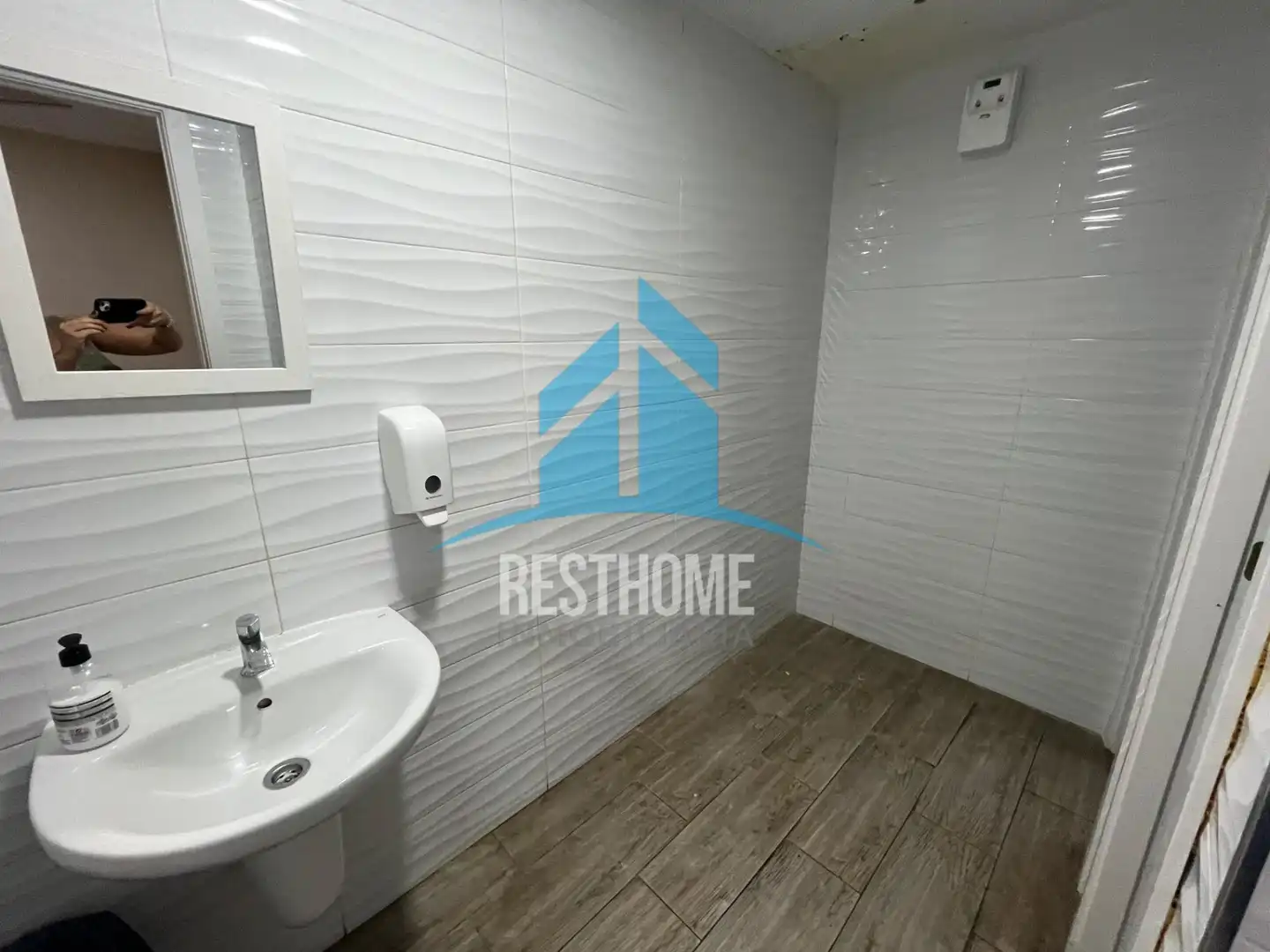 Baño de Local de alquiler en Cullera con Aire acondicionado