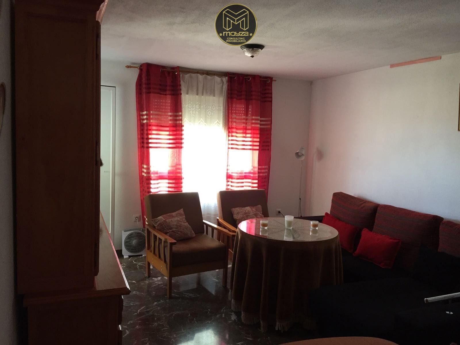 Sala d'estar de Pis en venda en  Jaén Capital amb Balcó i Piscina comunitària