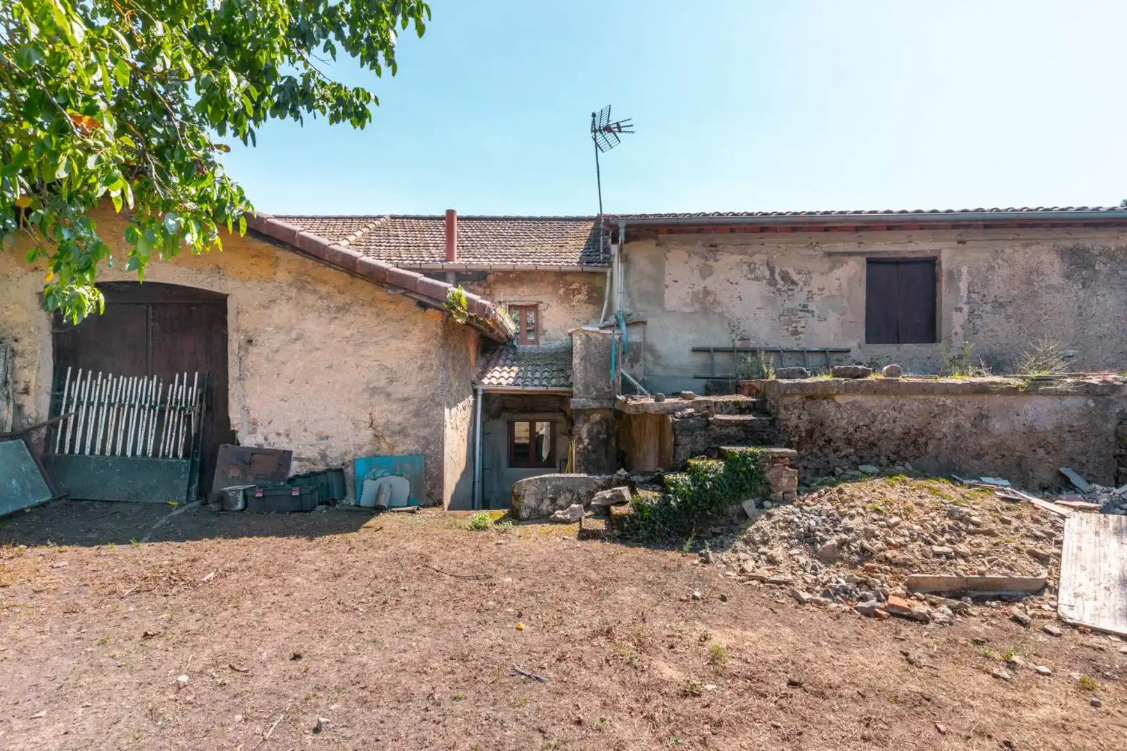Vista exterior de Casa o chalet en venta en Sariego con Calefacción, Terraza y Amueblado