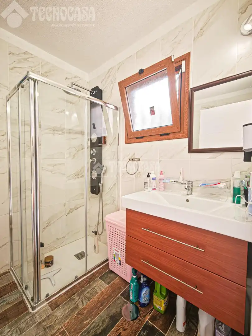 Baño de Piso en venta en Arona con Piscina comunitaria