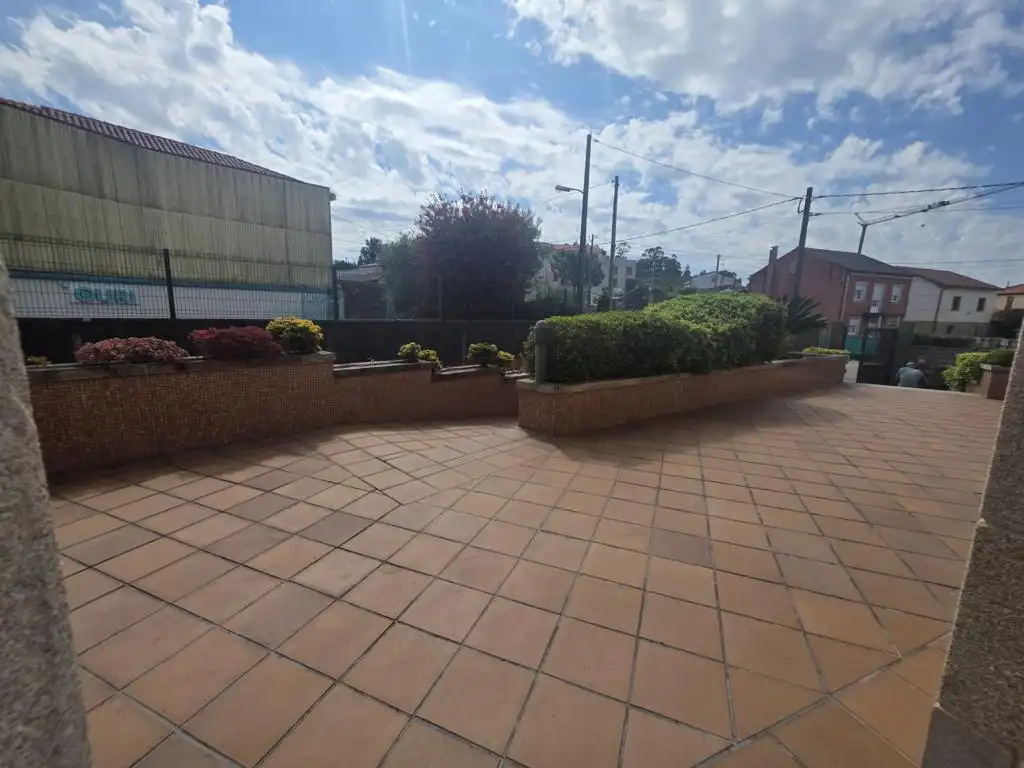 Terrassa de Apartament en venda en Boiro amb Calefacció, Parquet i Traster