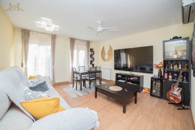 Dúplex en Venta en Calle Julio Atienza Berrocal en Villalba Pueblo