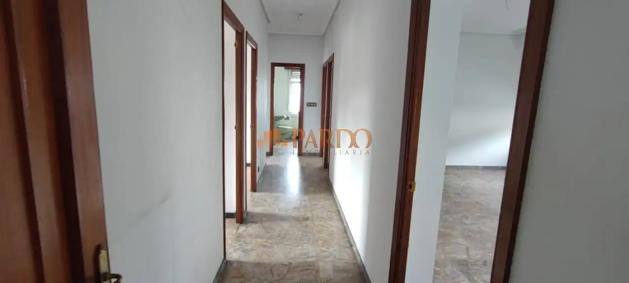 Edificio en venta en Fene