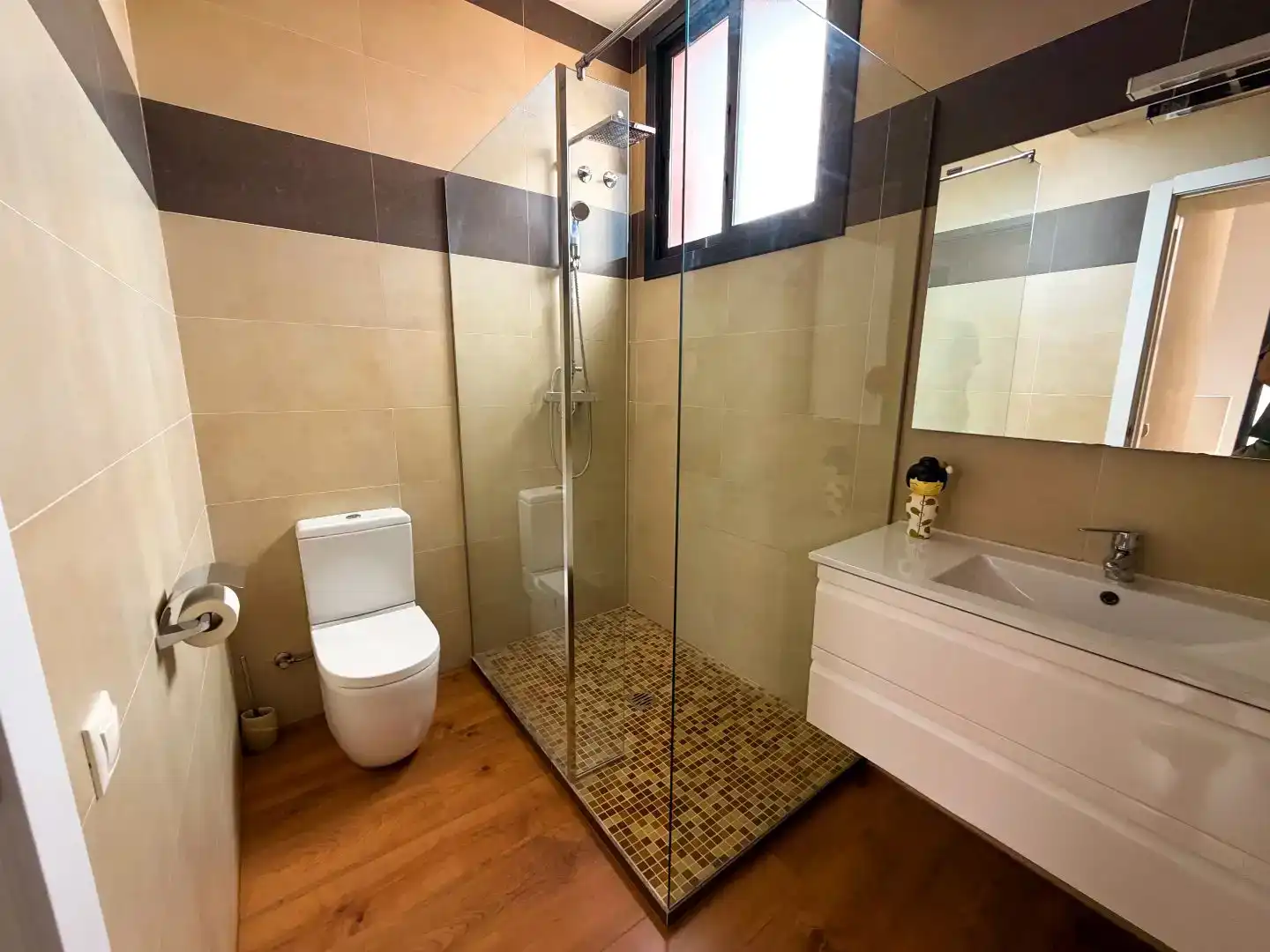 Bany de Casa o xalet en venda en Els Pallaresos amb Aire condicionat, Piscina i Balcó