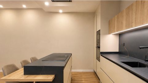 EXCLUSIVA VIVIENDA REFORMADA AL LADO DE LA RAMBLA, imatge 3