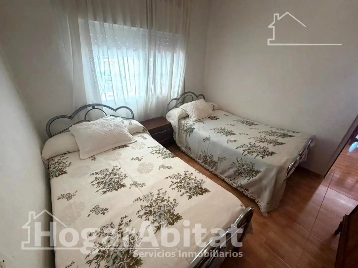 Habitación de Casa o chalet en venta en Torrent con Aire acondicionado, Calefacción y Jardín privado