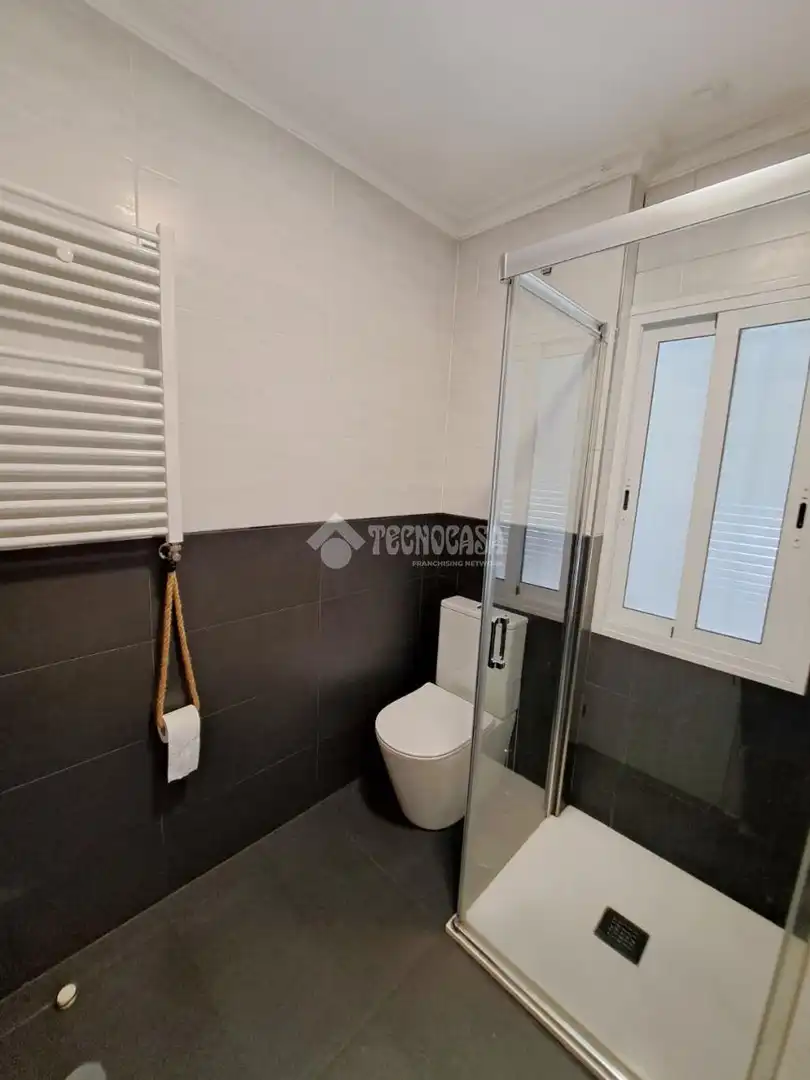 Badezimmer von Wohnung zum Verkauf in Parla mit Terrasse