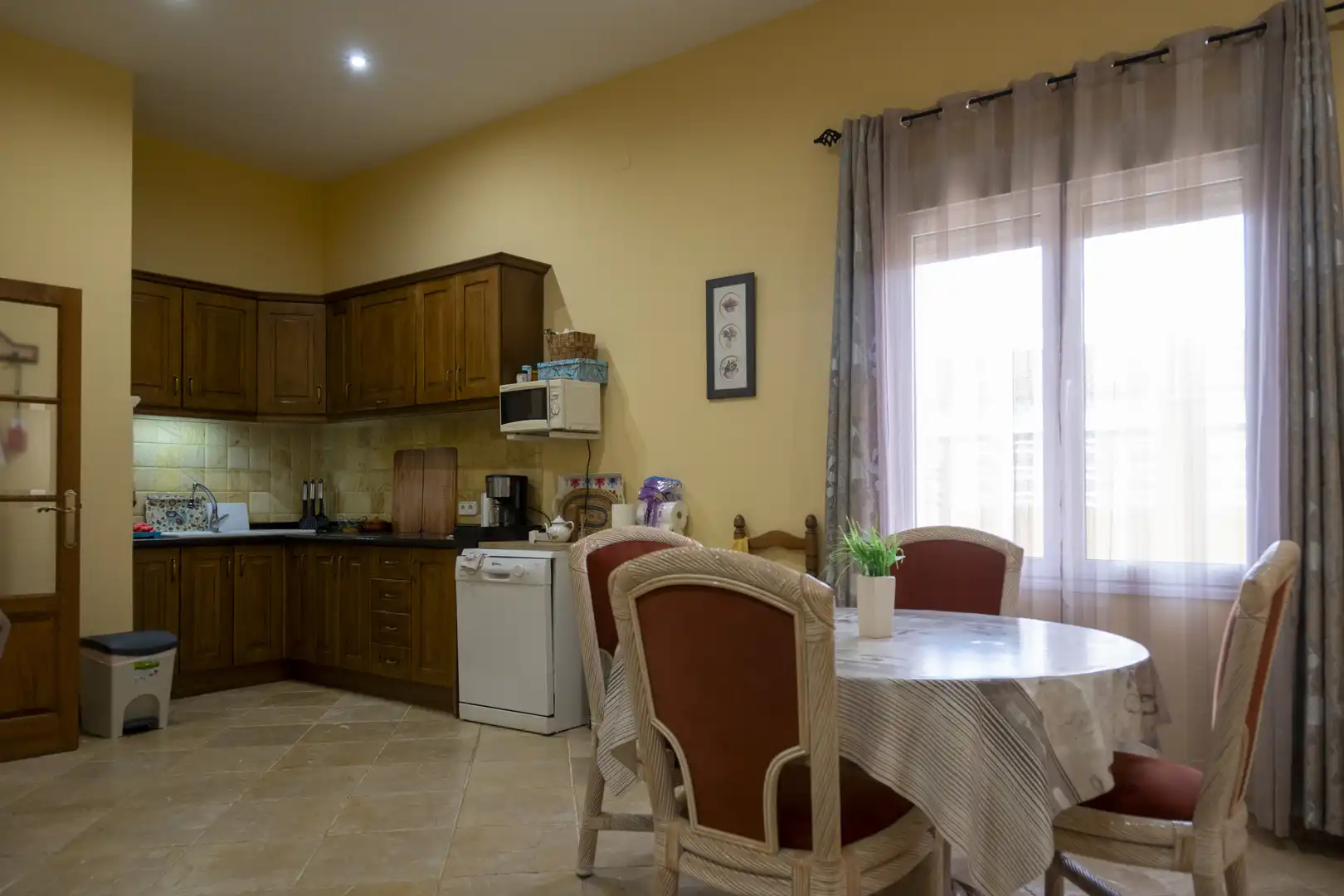 Cocina de Casa o chalet en venta en Ruidera con Aire acondicionado, Calefacción y Jardín privado