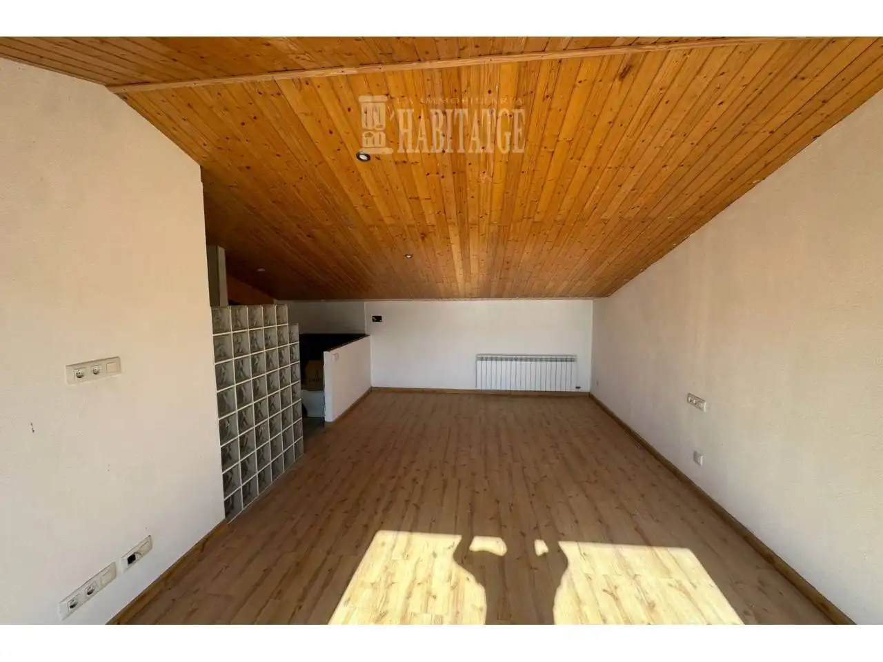 Dúplex en venta en Torelló con Parquet, Terraza y Balcón