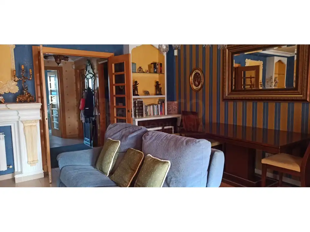 Sala de estar de Casa adosada en venta en Miranda de Ebro con Jardín privado y Piscina