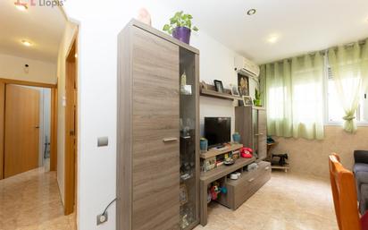 Living room of Flat for sale in Cornellà de Llobregat