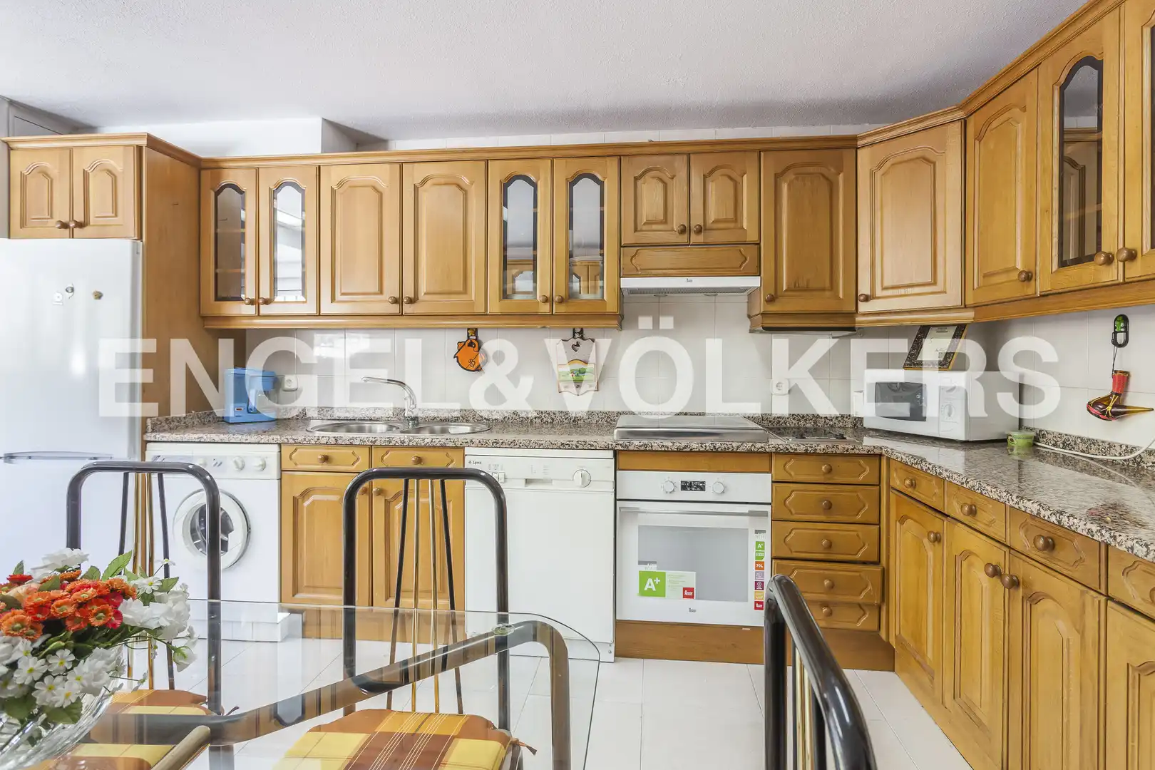 Kitchen of Detached homes for rent in Madrid  with Air Conditioner, Heating and Private garden
