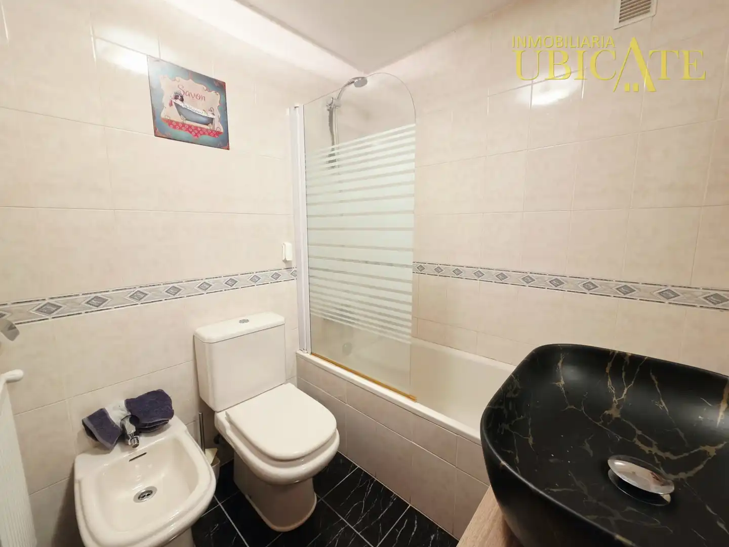 Baño de Piso en venta en Castro-Urdiales con Calefacción, Parquet y Terraza
