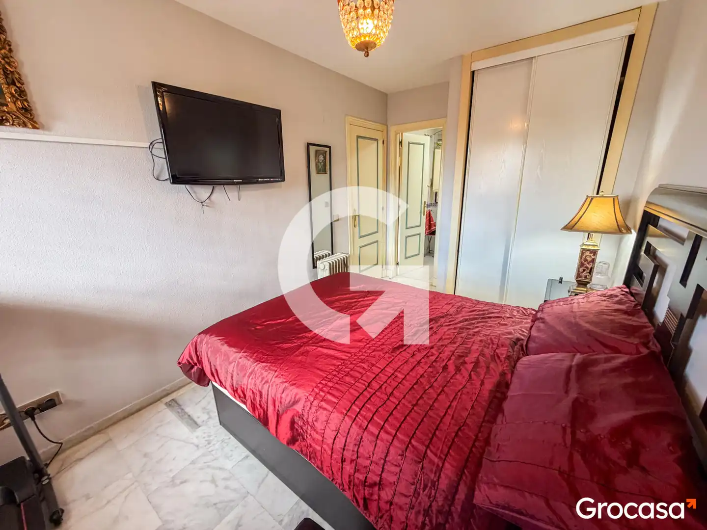 Schlafzimmer von Dachboden zum Verkauf in Rincón de la Victoria mit Privatgarten, Terrasse und Ofen