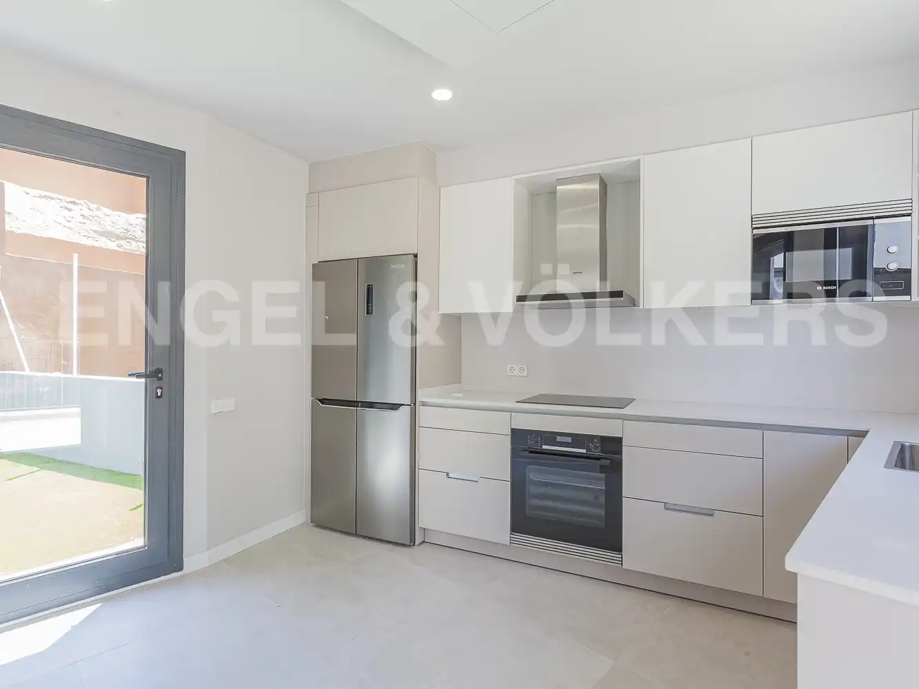Cocina de Casa o chalet en venta en Barcelona con Aire acondicionado, Calefacción y Piscina
