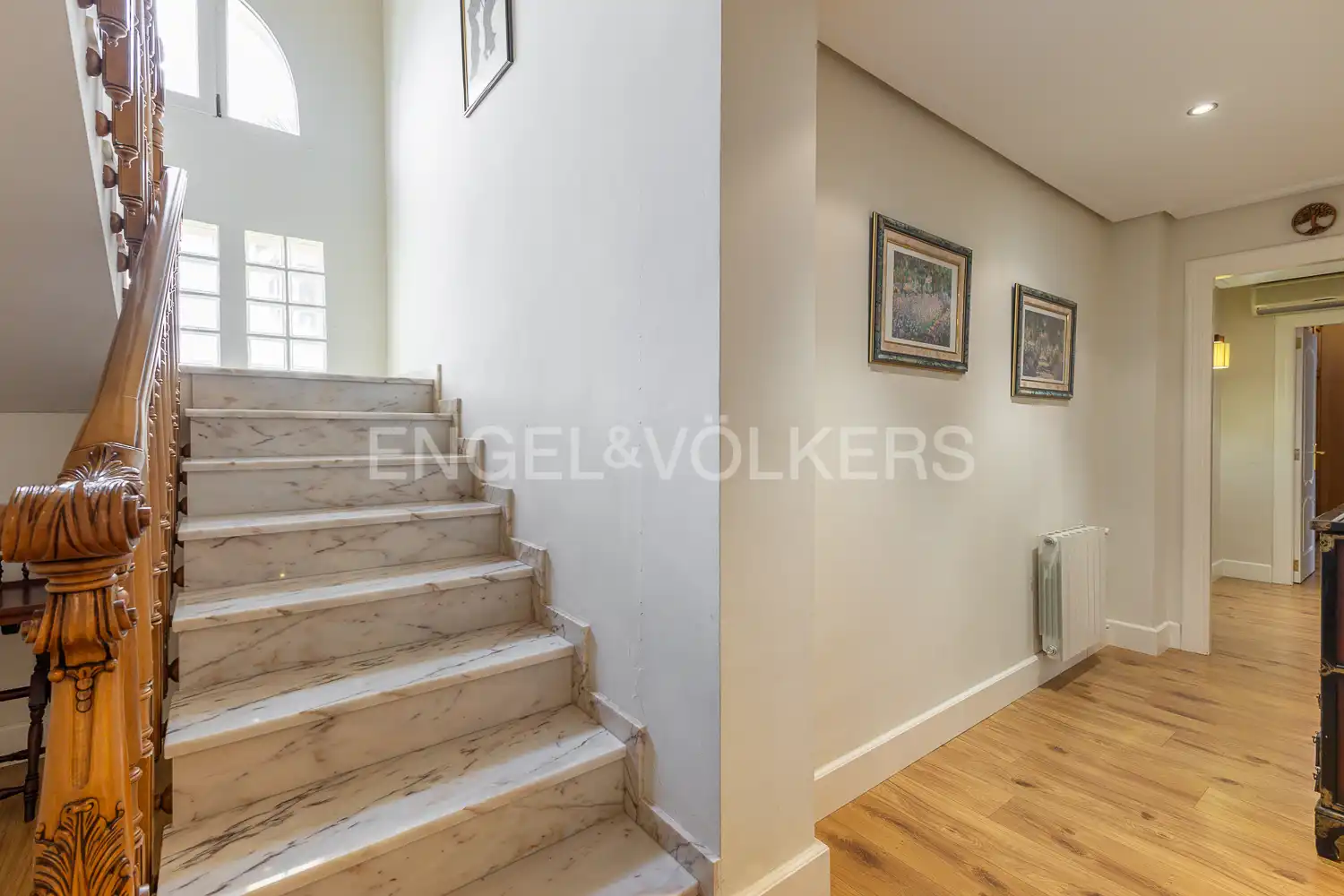 Houses for sale in Ontinyent  with Air Conditioner, Heating and Private garden