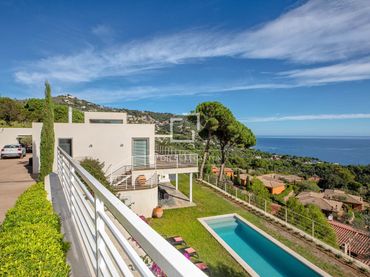 Detached house with pool for sale in Fornells - Aiguablava