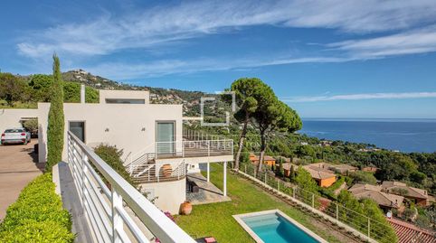 Espectacular villa en excelentes condiciones, con 5 dormitorios y con vistas al mar en venta en Aiguablava, Begur, imatge 2