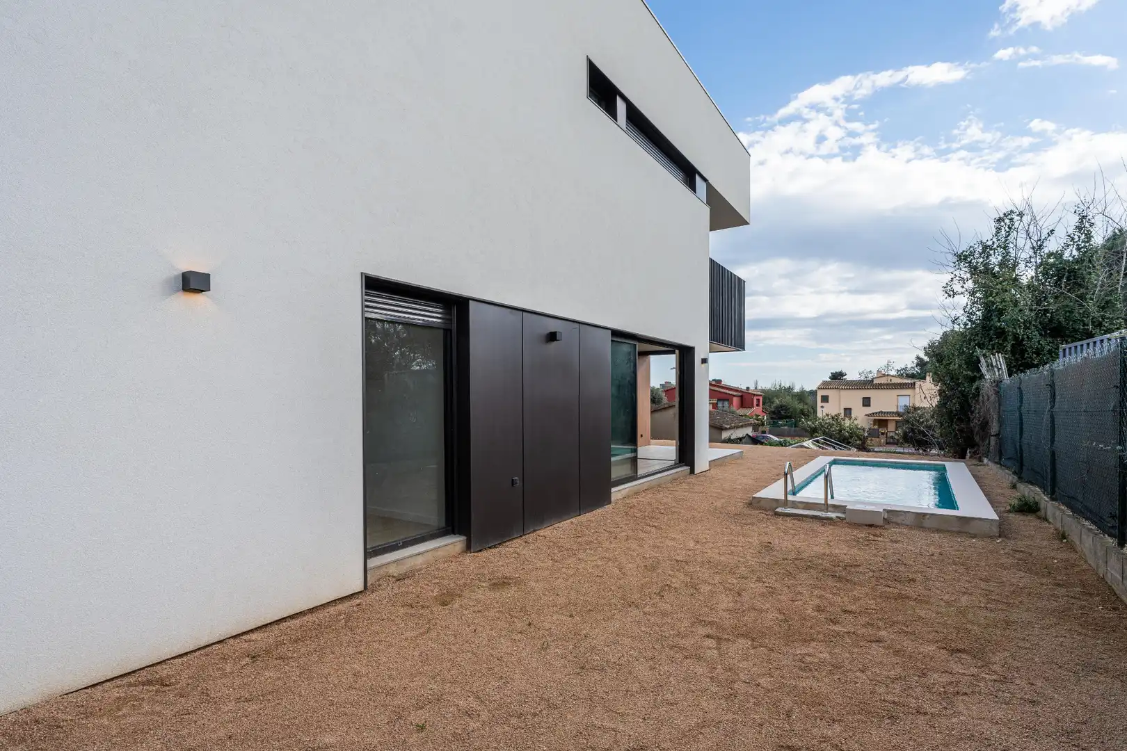 Außenansicht von Haus oder Chalet zum Verkauf in Palamós mit Klimaanlage, Heizung und Privatgarten