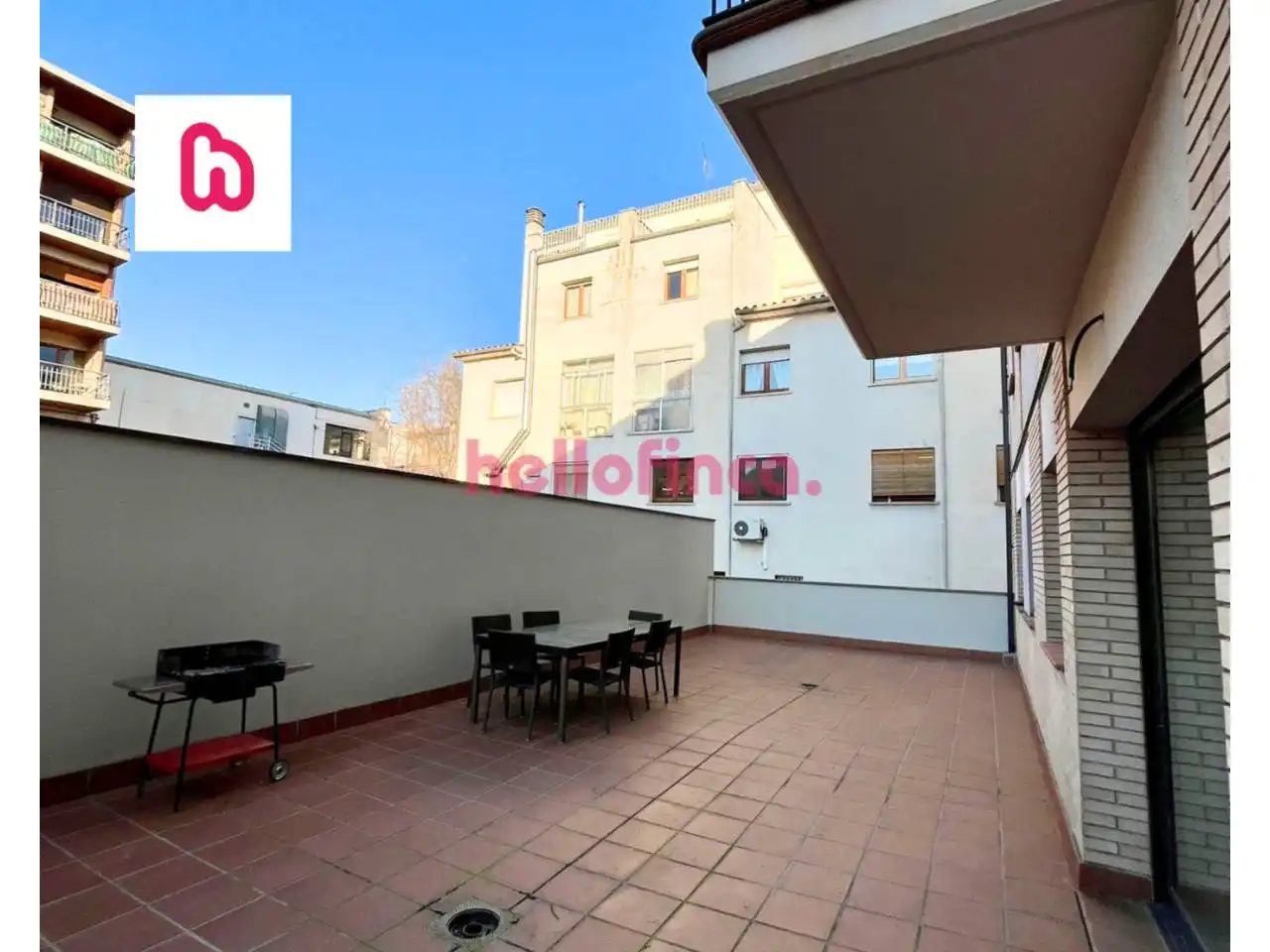 Terrassa de Pis en venda en Prats de Lluçanès amb Aire condicionat, Calefacció i Parquet