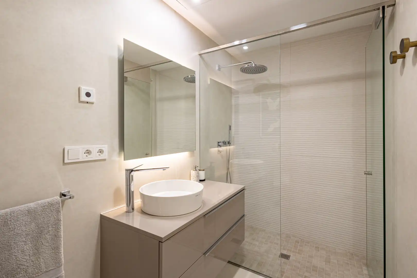 Baño de Apartamento en venta en Estepona con Aire acondicionado, Calefacción y Terraza