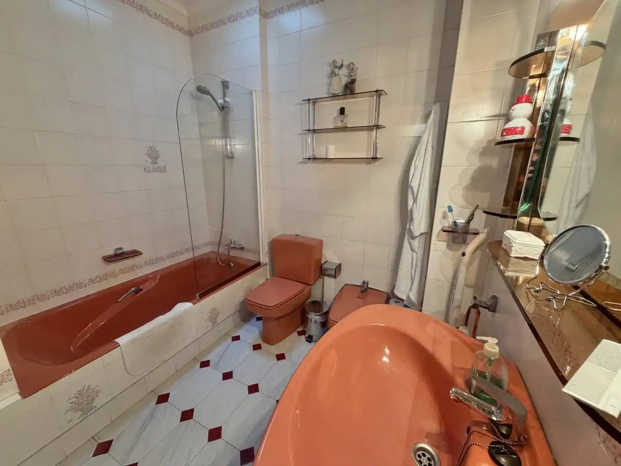 Baño de Ático en venta en Moguer con Jardín privado y Terraza