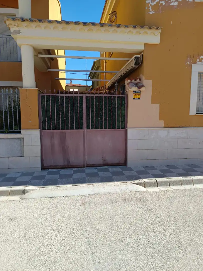 Parking of Detached homes for sale in Albacete  with Heating and Balcony