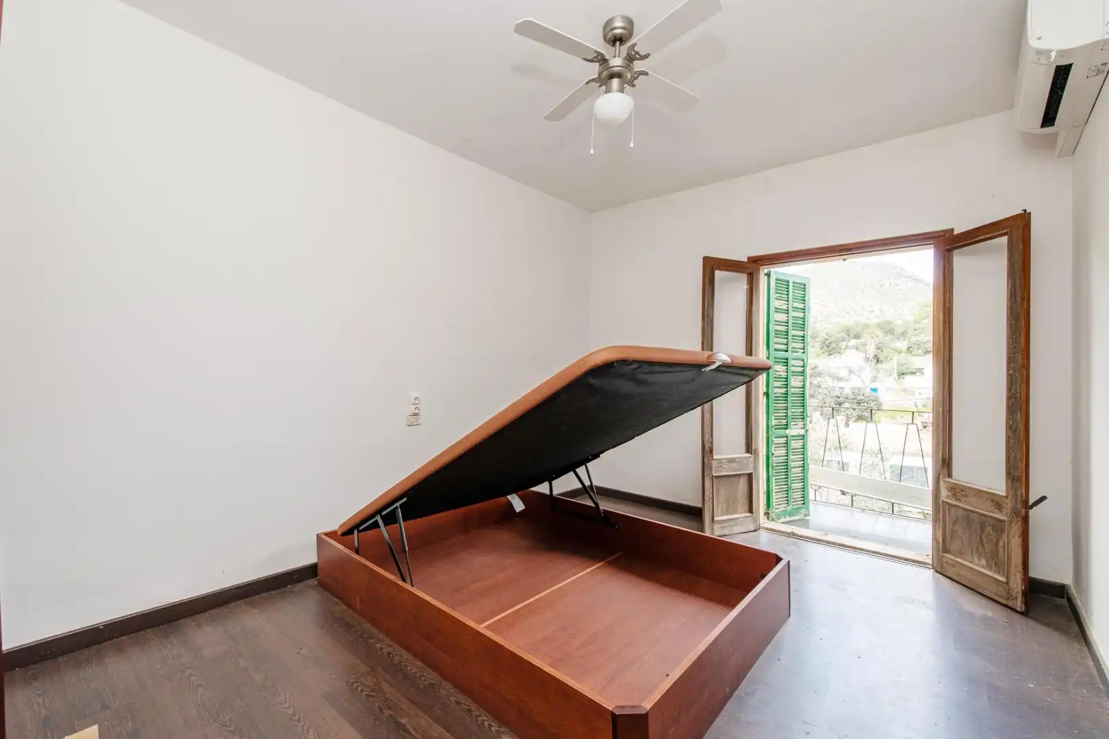 Bedroom of Houses for sale in Pollença