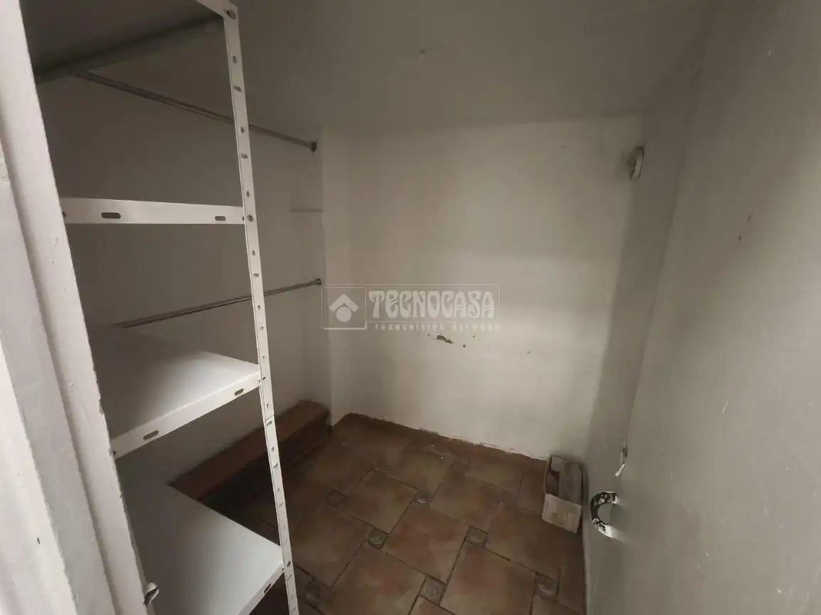 Geschaftsraum zur Miete in Valencia